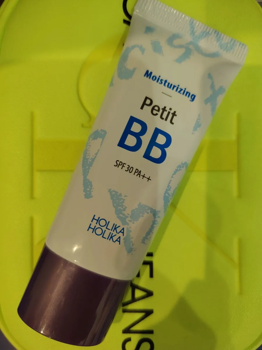 Тональный ББ крем для лица Petit ВВ Moisturizing