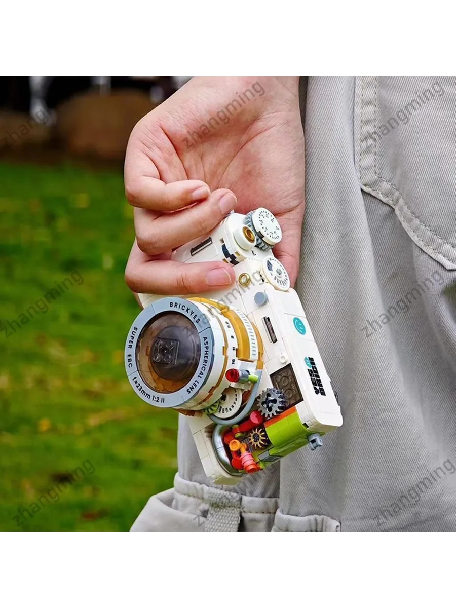 Ретро фотоаппарат из конструктора